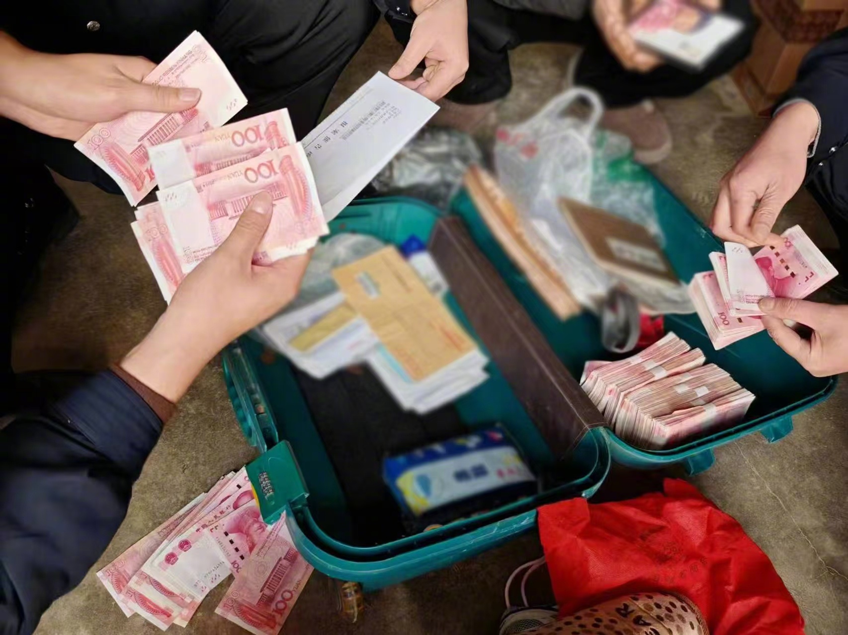最新带现金几十万能过安检方法分析(最方便真实的台州携带现金过安检有具体规定吗方法)